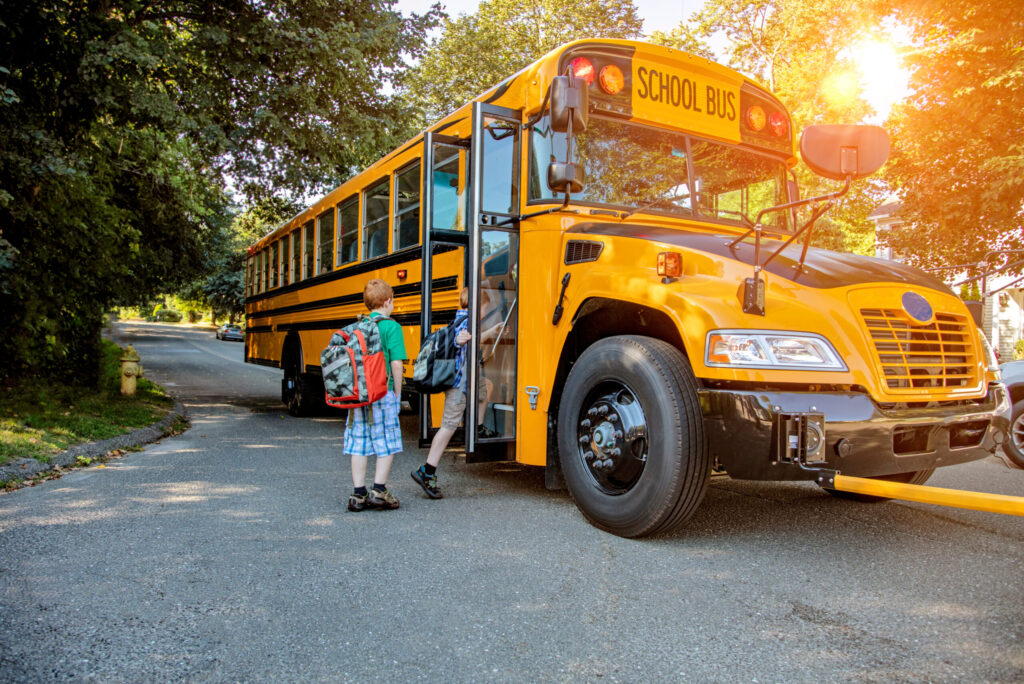 Connecticut Drivers to Lose License for Repeatedly Failing to Stop for School Bus