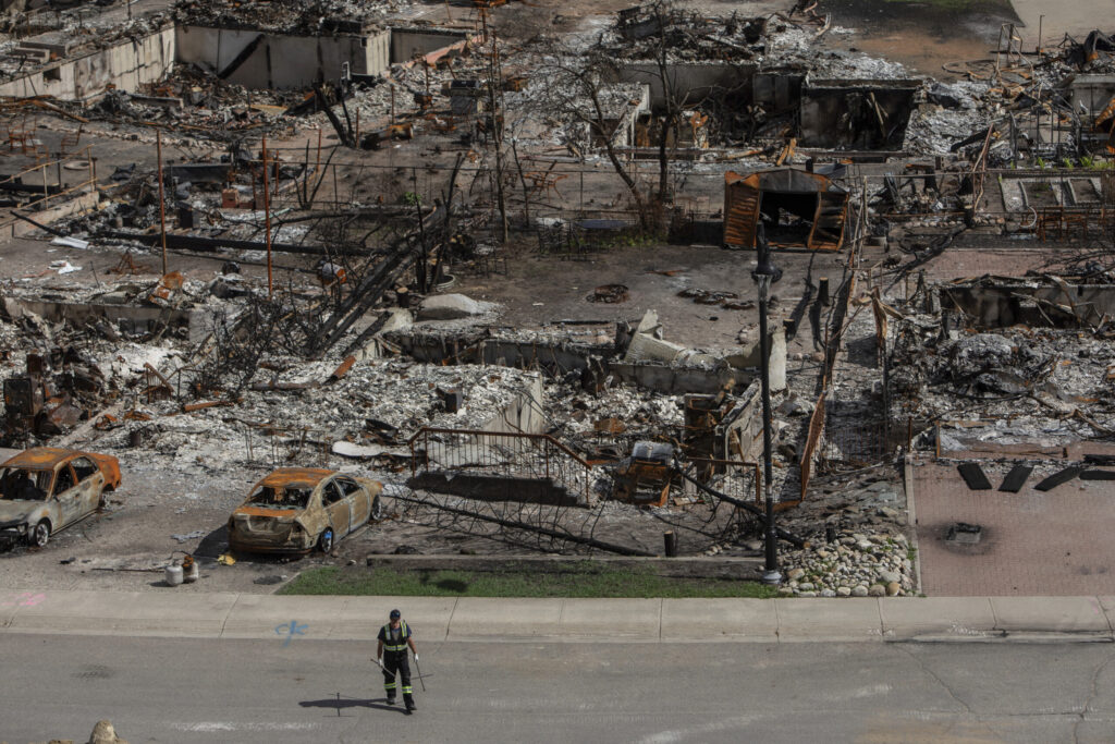 Wildfire Season Returns to Canada’s Oil Sands Wildfire Season Returns to Canada’s Oil Sands