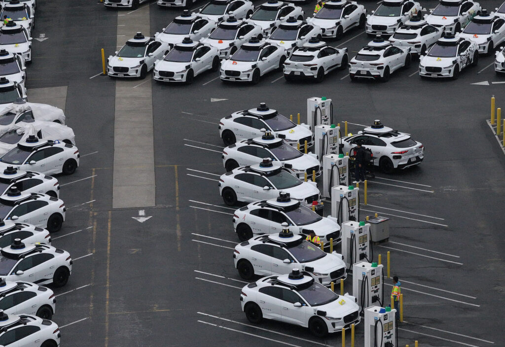 US Aims to Set Guardrails for Autonomous Vehicle Behavior