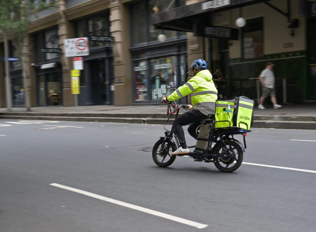 Australia Sets ‘World-Leading’ Minimum Pay, Insurance Rules for Gig Delivery Workers