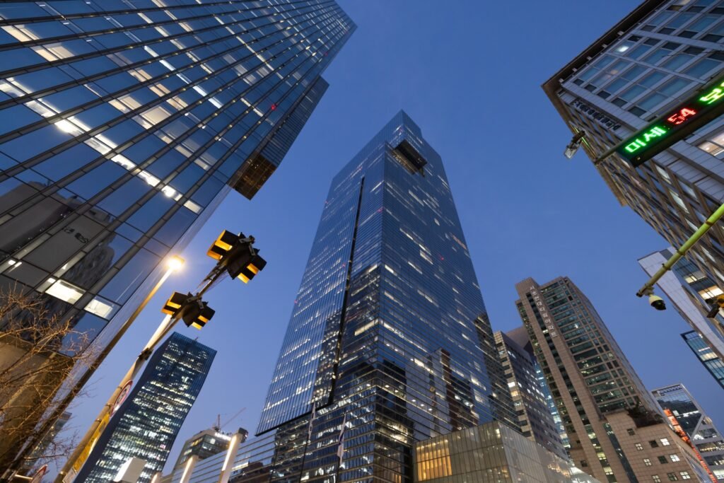 Samsung’s Insurance Arms Lead Korean Drive for Overseas M&A