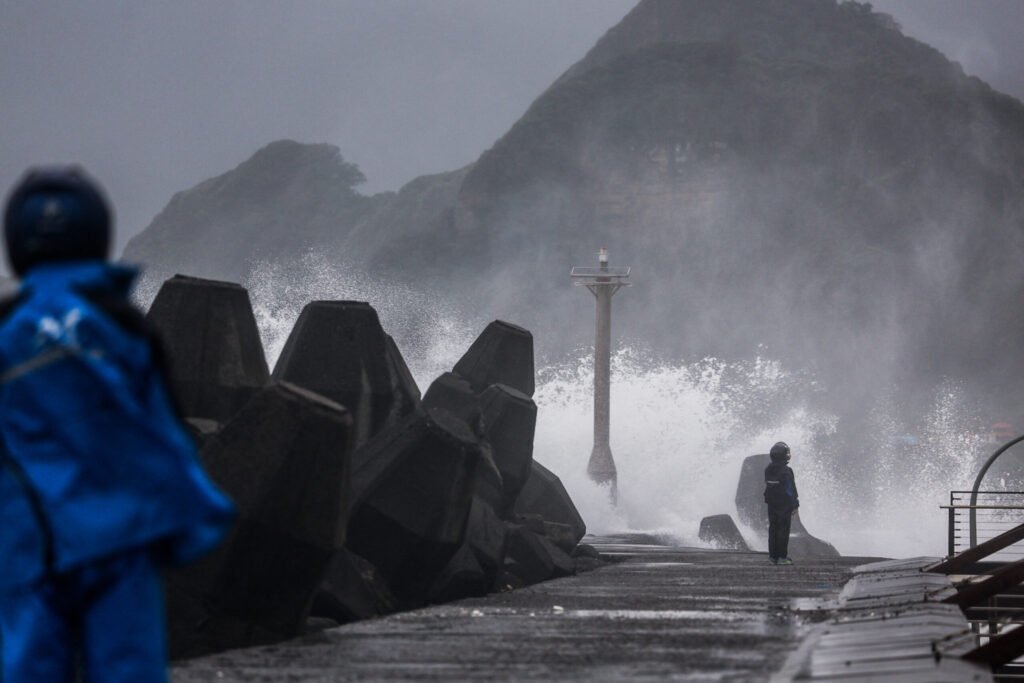 Taiwan Shuts $5 Trillion Stock Market as Typhoon Nears