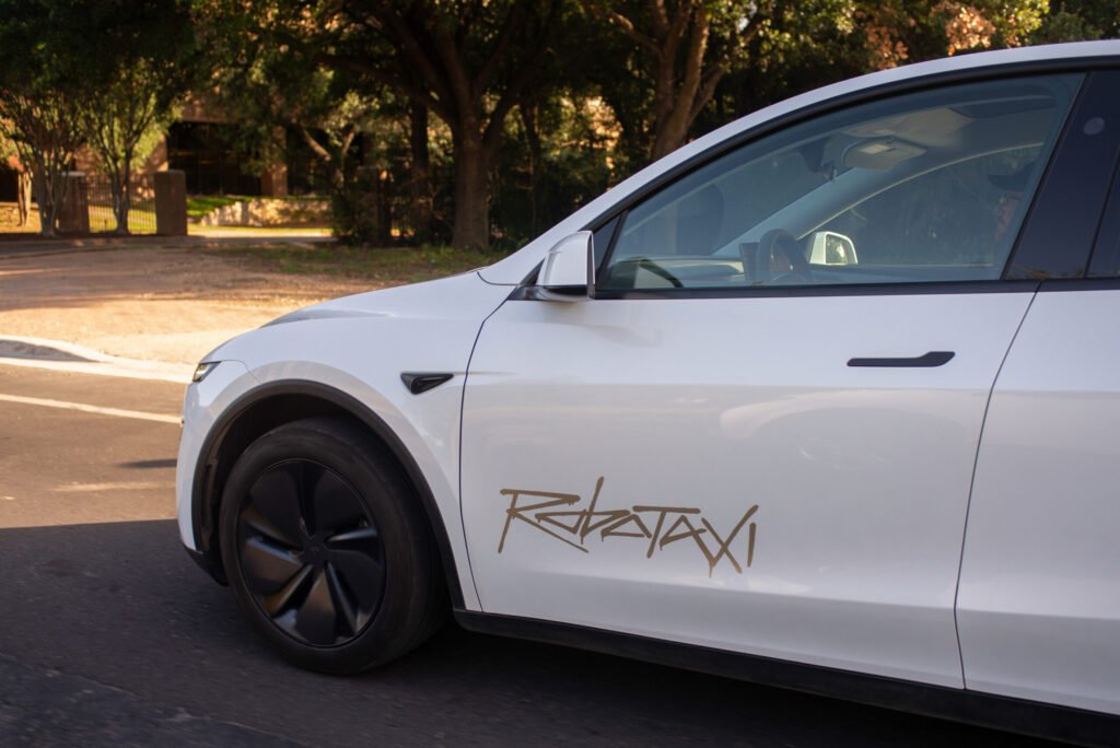 Tesla Faces Probe Over Claim of Robotaxis Speeding in School Zones